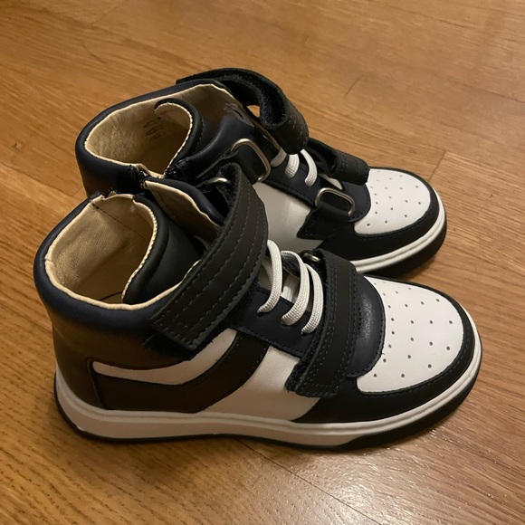 Jacadi, Black and White Shoes with Classic Style - Picture 5 of 5